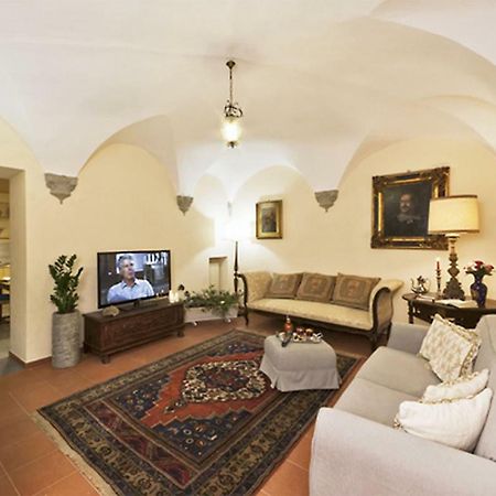 Via Dei Fossi Apartment Florence Extérieur photo