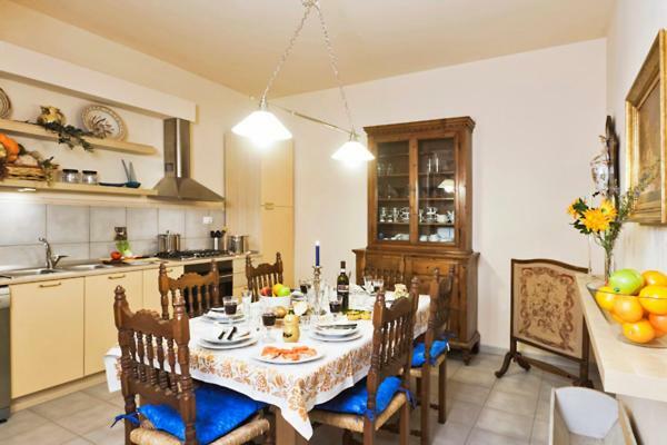 Via Dei Fossi Apartment Florence Extérieur photo